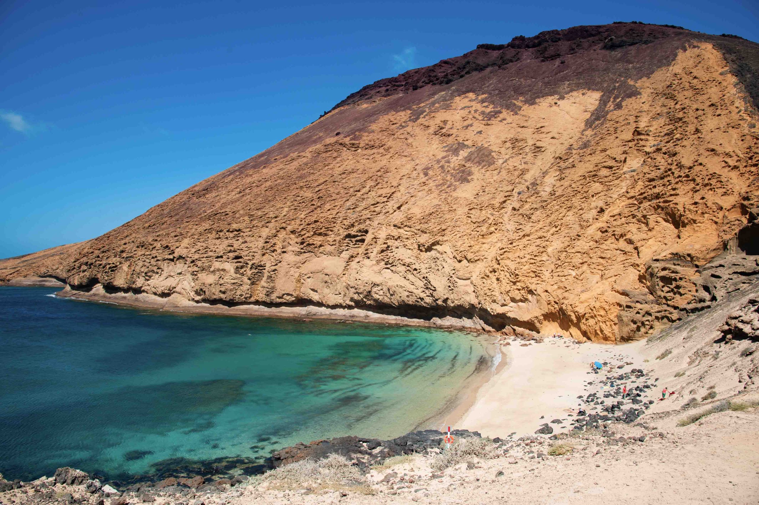Montagne jaune île de la graciosa lanzarote